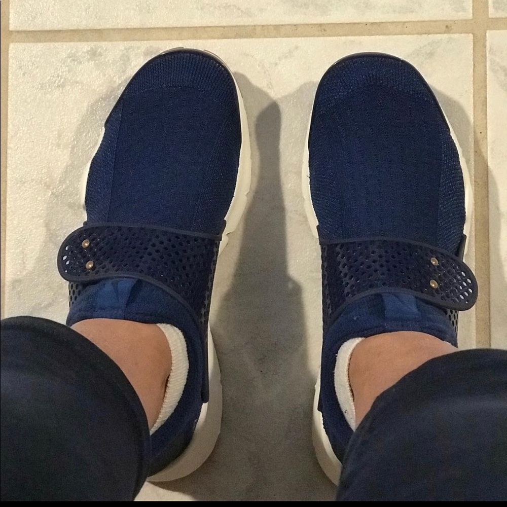 Nike sock dart